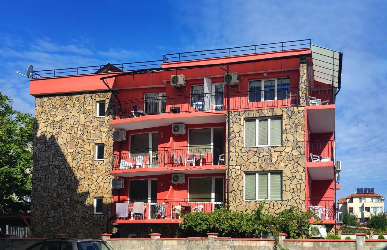Sineva Guest House Ravda Exterior photo